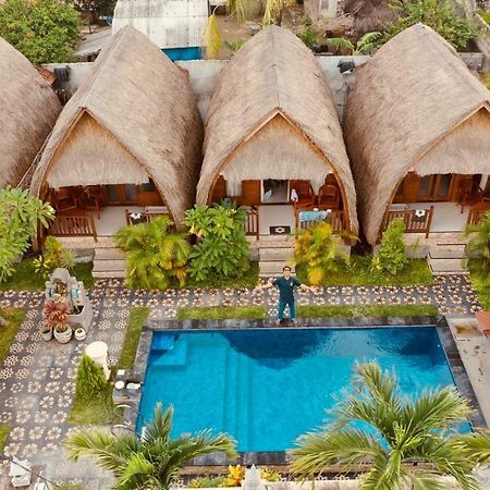 The Sandat Bungalow Toyapakeh Exterior photo